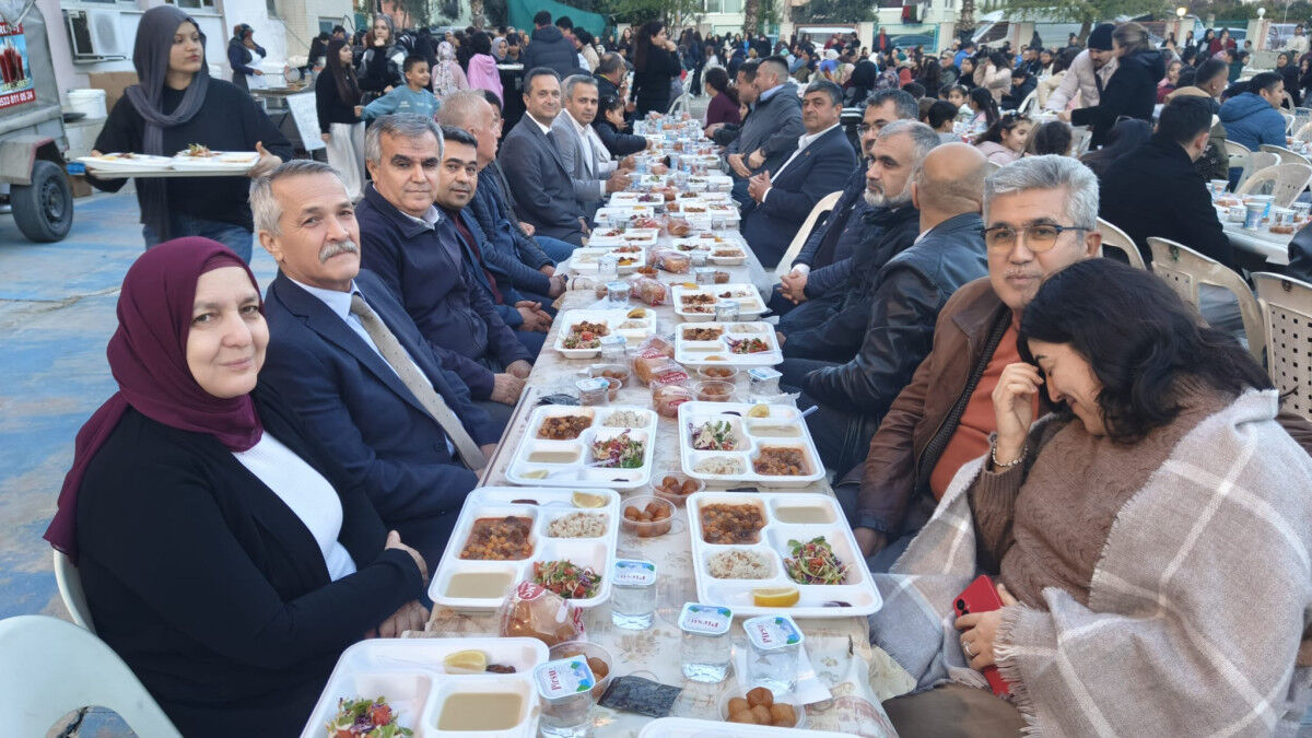 Geleneksel İftar Yemeğine yoğun katılım oldu
