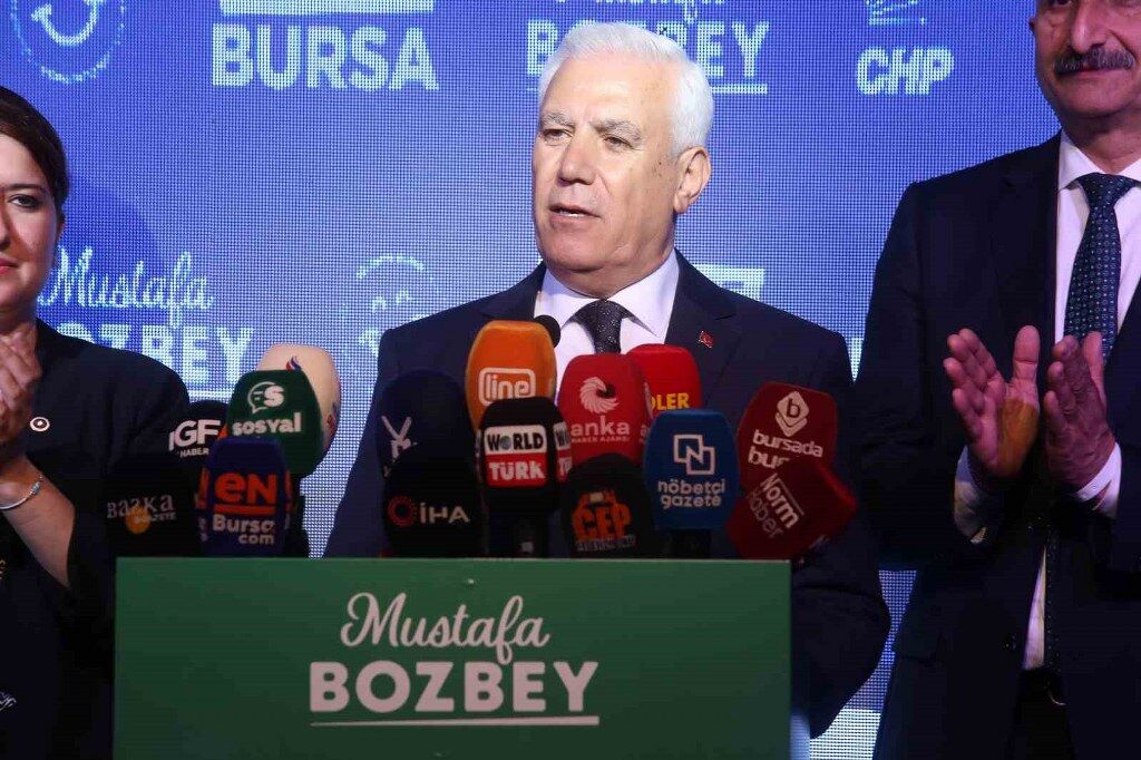 Bursa Büyükşehir Belediye Başkanı Mustafa Bozbey görevden uzaklaştırıldı