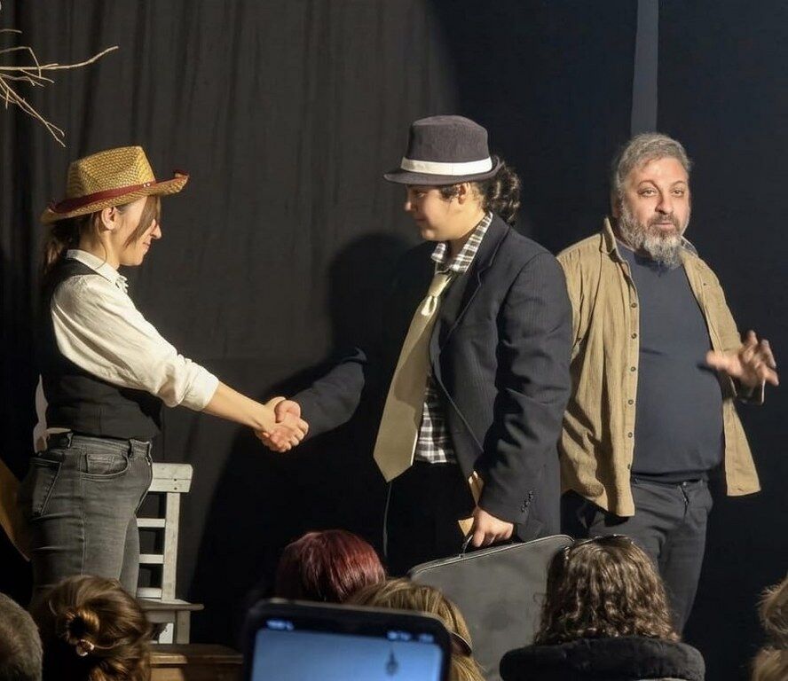 Yönetmen Altunöz: “Biz inadına sanat, inadına tiyatro diyoruz”