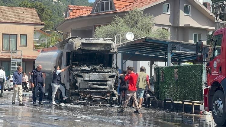 Fethiye’deki tanker yangınının güvenlik kamera kayıtları ortaya çıktı